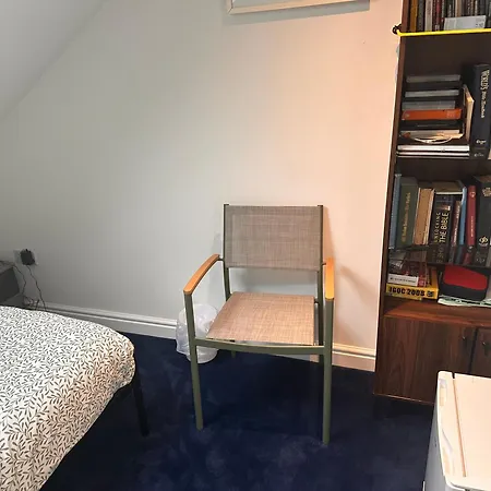 Quite Room In Hornchurch Near Romford Station On Elizabeth Line To And From Heathrow Airport Exterior photo
