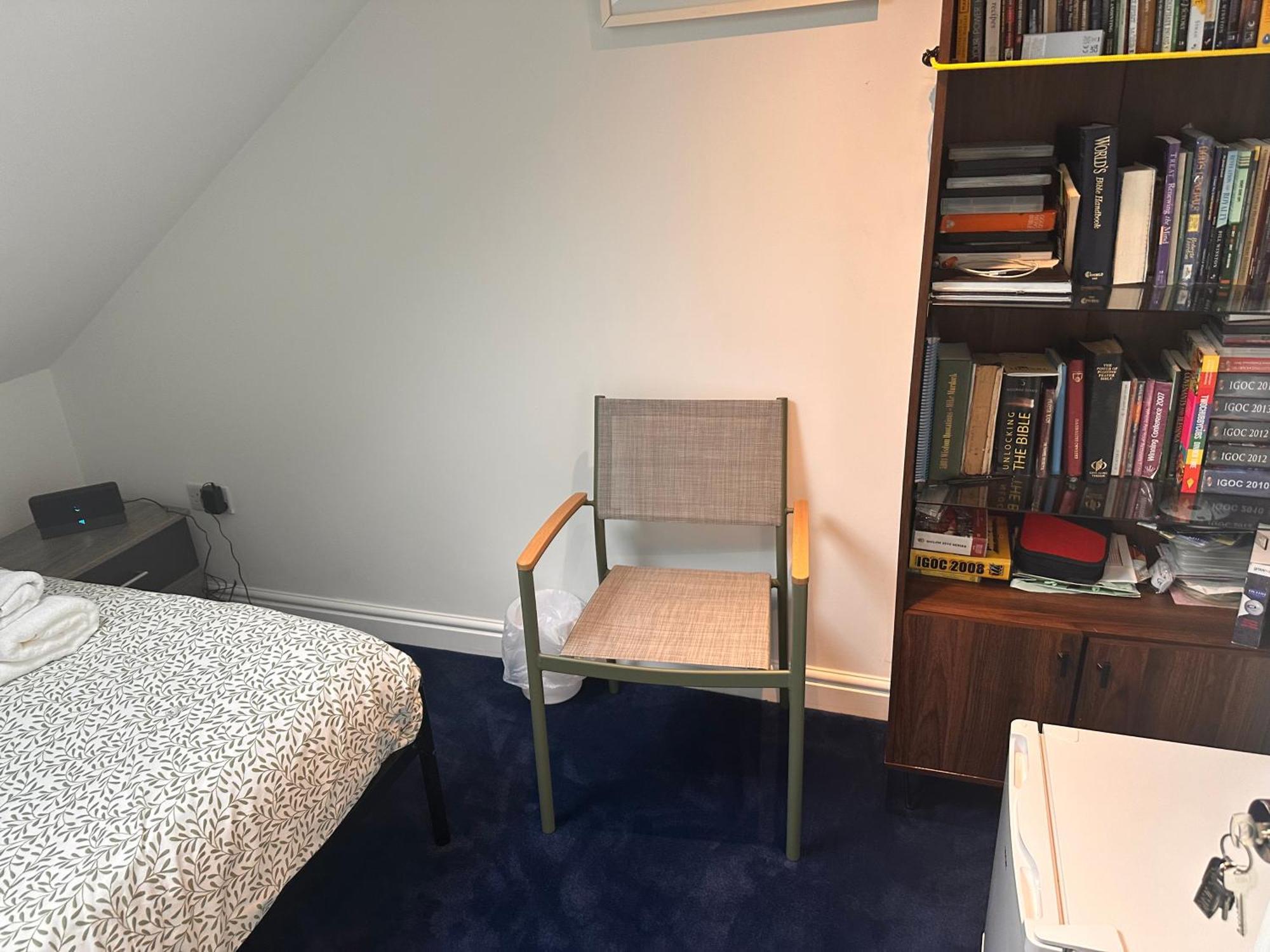 Homestay Quite In Hornchurch Near Station On Elizabeth Line To And From Heathrow Airport Romford